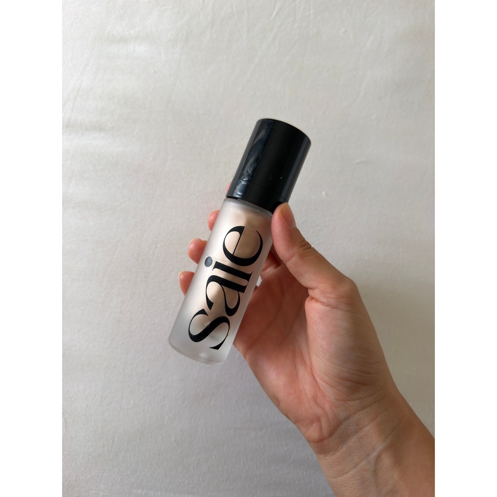 Saie Glowy Super Gel Lightweight Liquid Highlighter Starglow Universal Champagne